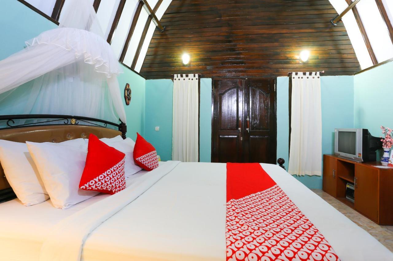 Oyo 1365 Sunrise Lumbung Hotel Gili Trawangan Exterior photo