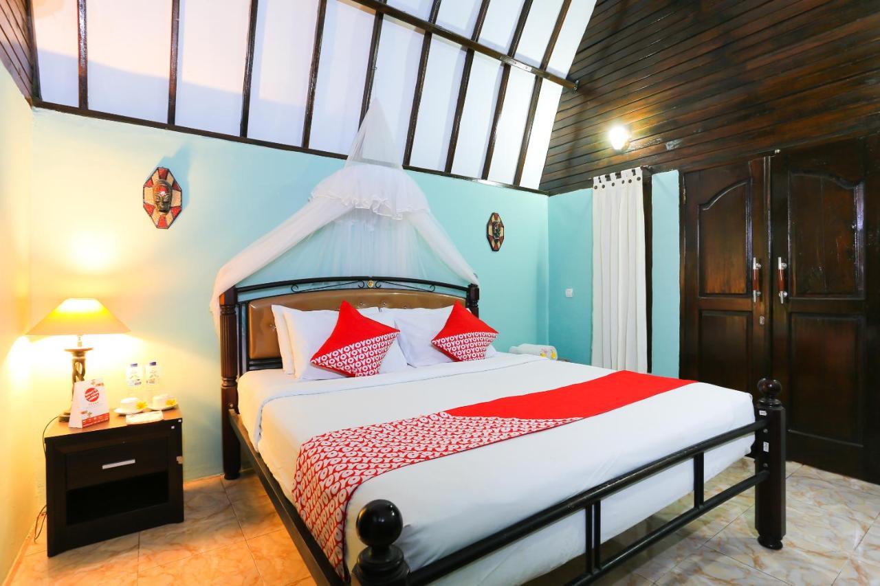 Oyo 1365 Sunrise Lumbung Hotel Gili Trawangan Exterior photo